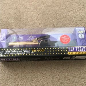 Hot Tools Curling Iron 1”